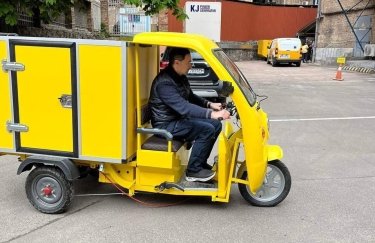 В "Укрпочте" тестируют новое транспортное средство для почтальонов: как выглядит