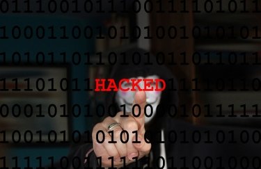 Українські хакери вивели з ладу російські банки та платіжну систему "Мір"