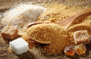 Украинцы стали меньше есть сахара: за 8 лет потребление упало на 21%