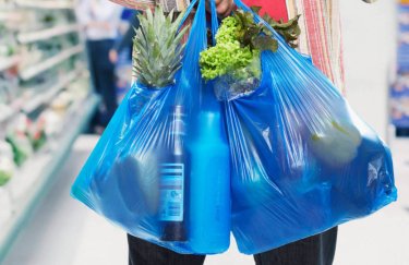 Киевсовет настаивает на ограничении использования полиэтиленовых пакетов в магазинах