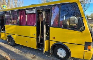 В Херсоне оккупанты обстреляли автобус с пассажирами, в Никополе - разрушили дома: какая ситуация в регионах