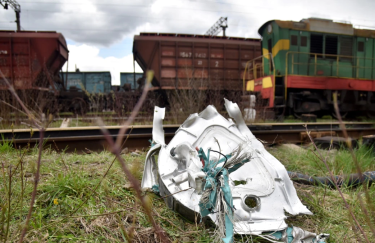Війська РФ обстрілюють залізницю, щоб зупинити рух товарів в Україні, — МВС