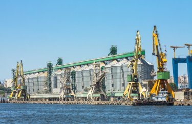 Украина начала экспорт кукурузы через румынский порт Констанца