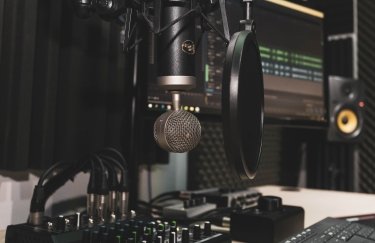 Музичні лейбли: як працюють та як заробляють?