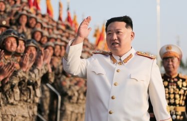Северная Корея тайно передает России боеприпасы, - CNN