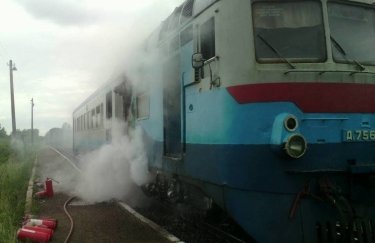Возгорание пригородного поезда на Закарпатье. Фото: zakarpattya.net.ua