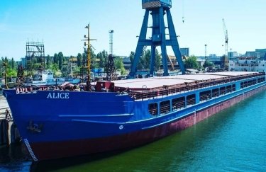 Завод в Николаеве отремонтировал 139-метровое судно Alice (ФОТО)