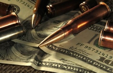 ЕС закрыл лазейку, которая позволяла экспортировать оружие в РФ