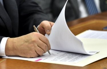 Порошенко подписал указ о введении новых санкций против России