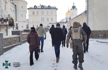 СБУ провела обыски в Почаевской лавре УПЦ (МП)
