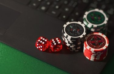 В Украине нашли почти 1500 незаконных сайтов азартных игр