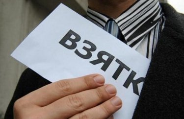 Два чиновника "Укрзализныци" попались на взятке в 85 тыс. грн