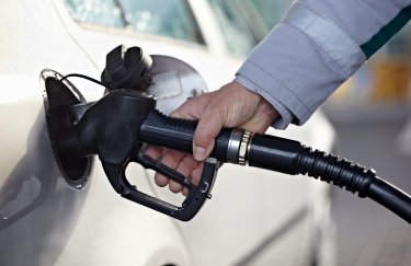 Украинские сети АЗС подняли цены на бензин и ДТ до новых разрешенных пределов