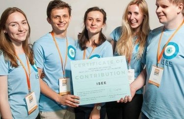 Стартап ISEE: Украинские студенты разработали мобильное приложение для незрячих людей