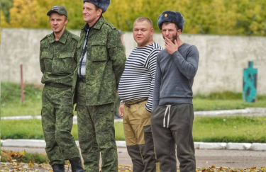 Британская разведка рассказала, как Россия планирует заменить воевавших по контрактам заключенных