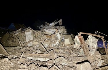 Оккупанты ударили ракетами по жилым кварталам Днепра: трое погибших