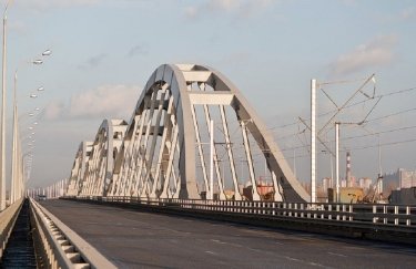 Дарницкий мост. Фото: Википедия/Leonid Andronov