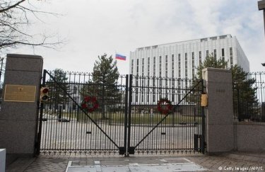 Площадь перед посольством России в Вашингтоне назвали в честь Немцова
