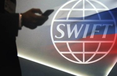 США та ЄС не відключатимуть Росію від SWIFT – Reuters