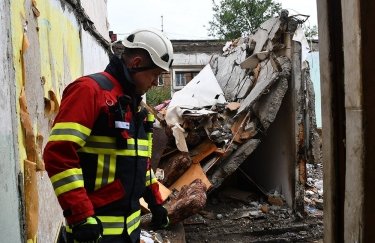 Число жертв удара по пятиэтажке в Николаеве увеличилось до семи (ФОТО, ВИДЕО)