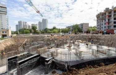 Квартира на етапі котловану: чи вигідно купувати та які ризики?