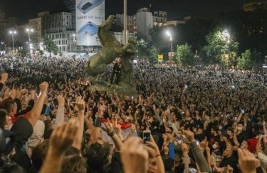 Массовые протесты в Сербии. Фото: Vladimir Zivojinovic