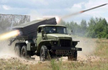 Оккупанты ударили "Градами" по Белогородке Киевской области (ВИДЕО)