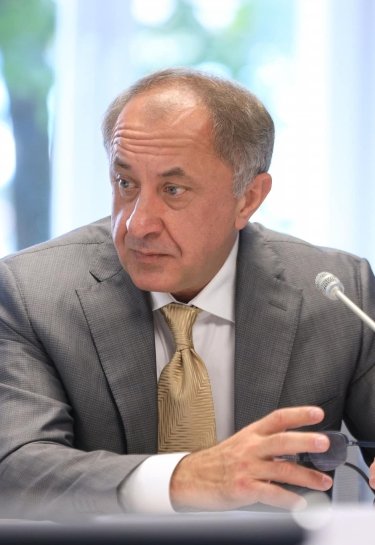 "Рівень непрацюючих кредитів у банках опісля переоцінки перевищить 40%", – інтерв'ю з ексголовою ради НБУ Богданом Данилишиним