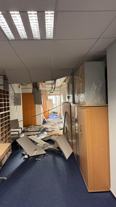 Фото 3 — У Києві через атаку РФ пошкоджена будівля представництва ЄС (ФОТО)