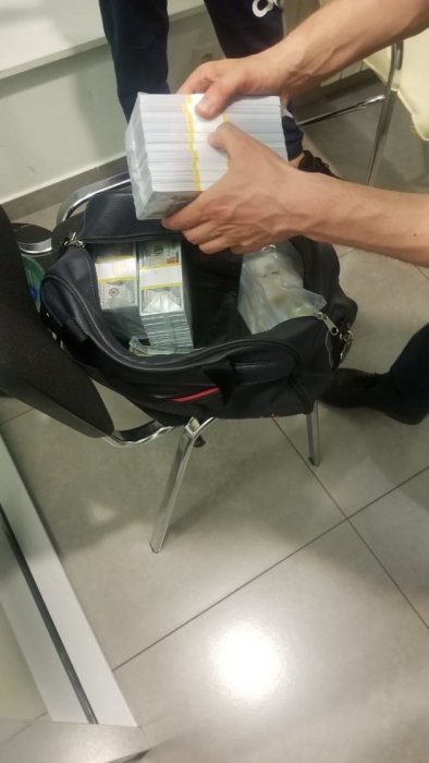 Фото 2 — Генпрокуратура задержала чиновников за вымогательство $400 тысяч у бизнесменов
