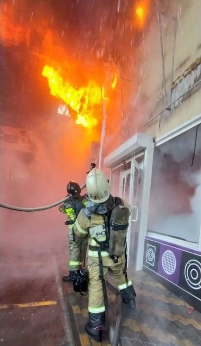 Фото 5 — Салют круче, чем в Новогоднюю ночь: в России горел склад с фейерверками (ФОТО, ВИДЕО)