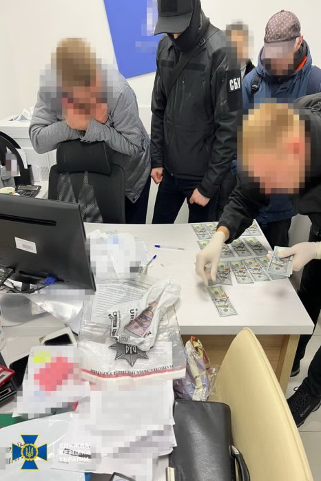 Фото 2 — СБУ задержала депутата ОПЗЖ и руководителя филиала столичного банка, предлагавших призывникам бежать за границу