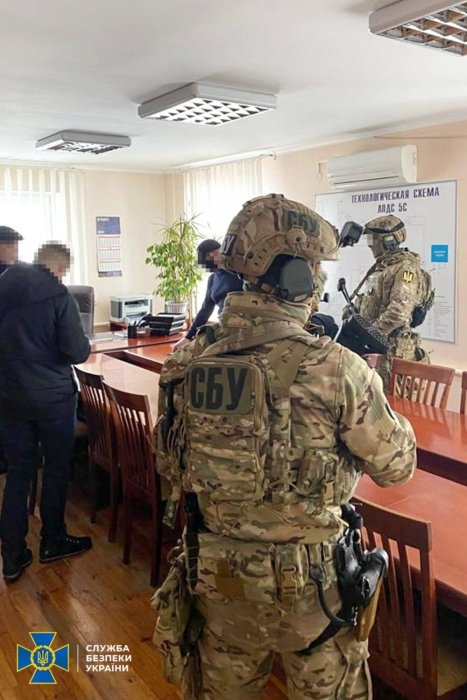 Фото 2 — Высший антикорсуд арестовал нефтепродуктопровод Медведчука, его отдадут АРМА