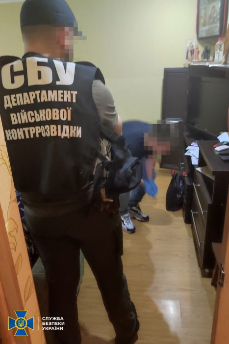 Фото 2 — Передавал позиции ВСУ своему сыну-военнослужащему РФ: 15 лет за решеткой проведет житель Днепропетровщины