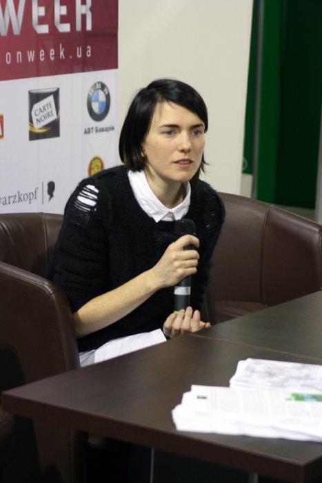 Фото 37 — UFW: Камуфляж для будней и праздников от Лили Литковской точно попал в горячий тренд