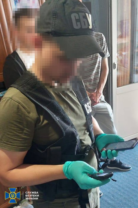 Фото 3 — Житель Черкасс за 6 тысяч гривен слил врагу координаты ВСУ и готовил подрыв железной дороги