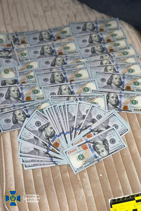 Фото 2 — Обманывали родственников погибших на войне защитников: СБУ разоблачила сделку