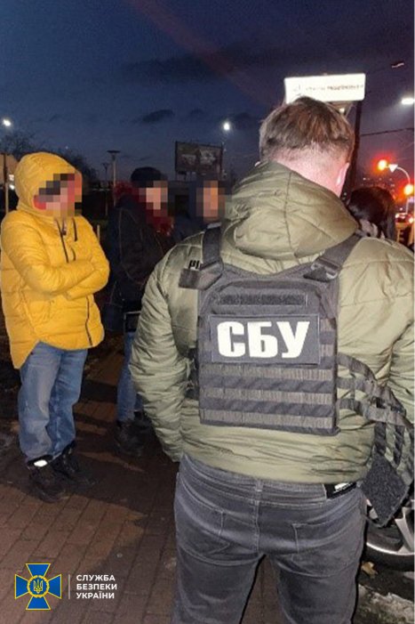 Фото 4 — В Киеве ликвидировали коррупционную "схему" выдачи разрешений на грузовые перевозки более чем в 50 стран
