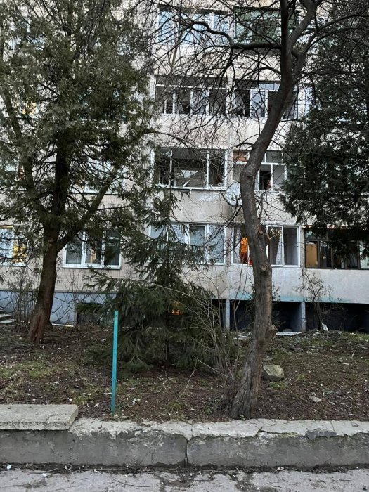 Фото 3 — Армія РФ здійснила масовану ракетну атаку на Україну: є влучання у Львові, Запоріжжі та на Полтавщині (ФОТО)