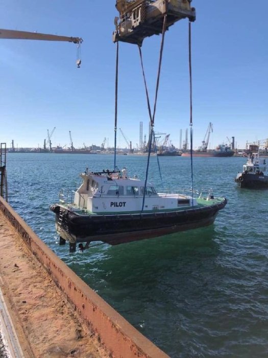 Фото 2 — Украина получила от правительства Франции лоцманский катер, который будет курсировать на Дунае