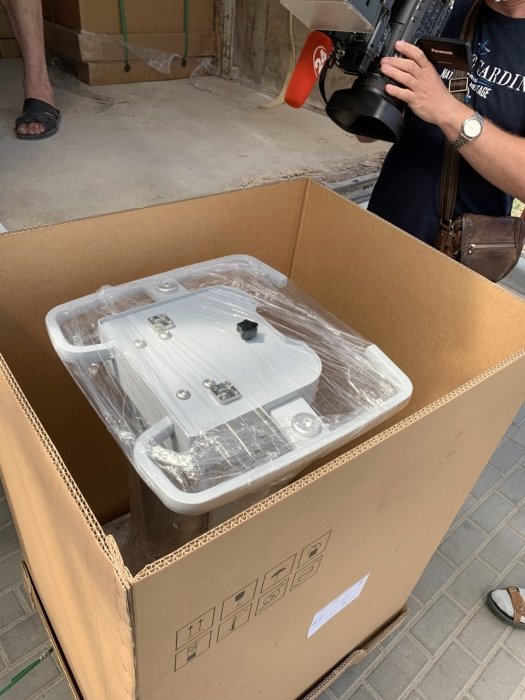 Фото 2 — "Епіцентр" передав нову партію апаратів ШВЛ лікарням Львова