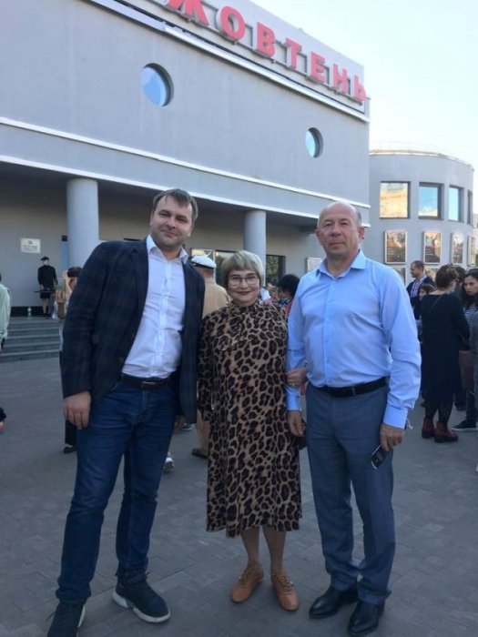 Фото 4 — Кинотеатрам в ТРЦ будет несладко, кино уходит на платформы — Людмила Горделадзе, "Жовтень"