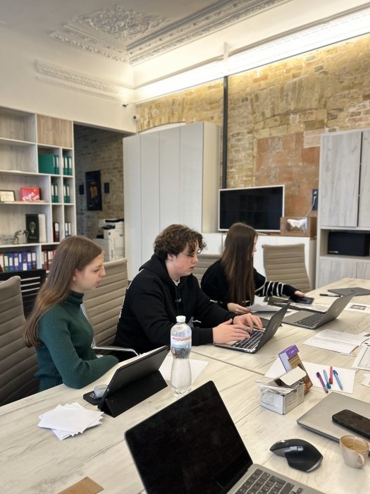 Фото 3 — Там, где создают добро: ученики КМDШ прошли стажировку в Klitschko Foundation