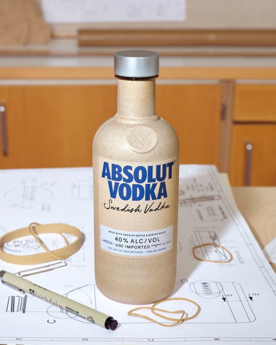 Фото 2 — Для спасения планеты от потепления. В Великобритании водку Absolut начали продавать в бумажных бутылках