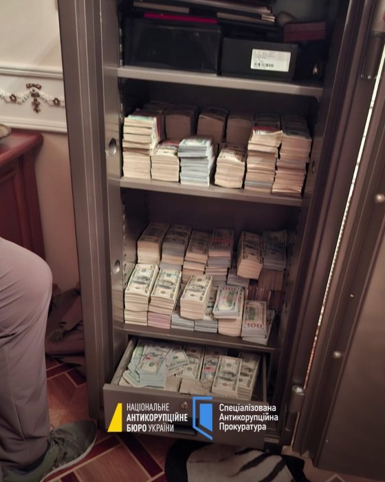 Фото 3 — Операція "Карфаген": НАБУ і САП оприлюднили подробиці справи про "кришування" кол-центрів (ФОТО)