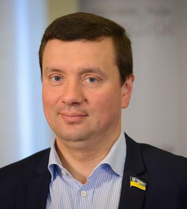 Фото 2 — Закрыть нельзя оставить: "за" и "против" блокирования российских соцсетей