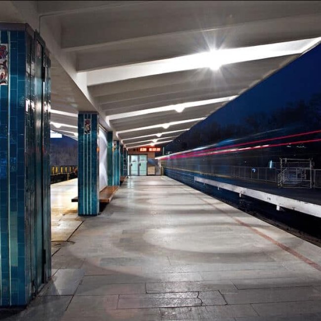 метро