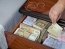 Украинцы отказываются от наличных денег