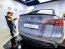 Tesla, автосалон, люди