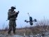 военный с дроном